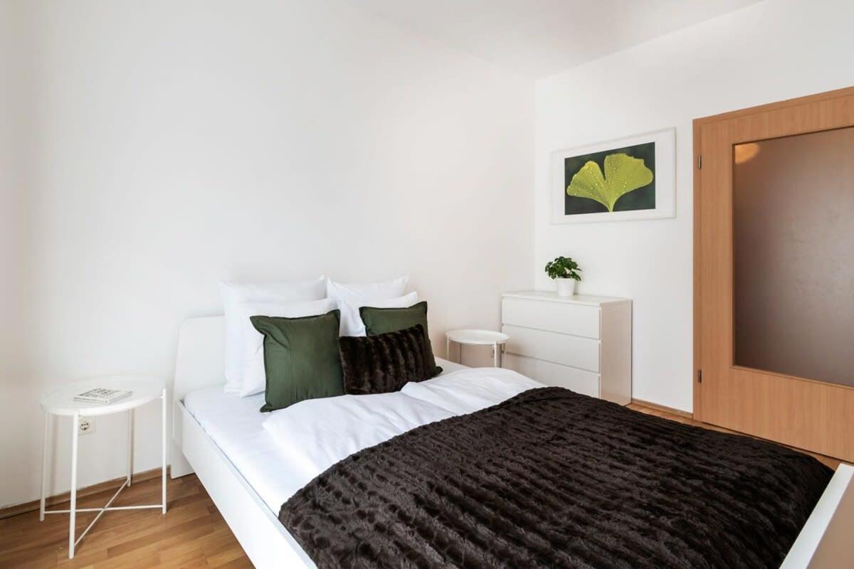 Pleasant & Comfy Apartment In Super Location Budapest Ngoại thất bức ảnh